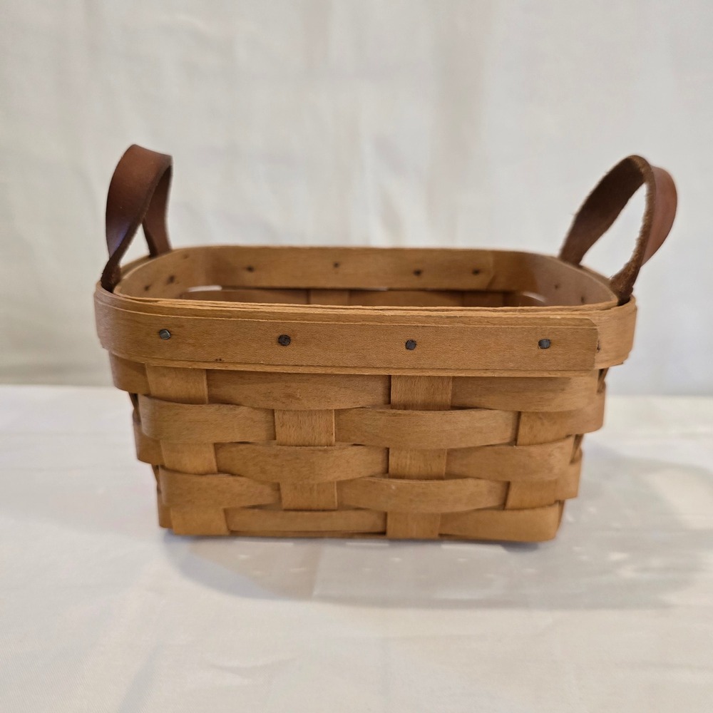 Longaberger Basket Handwoven Dresden OH 1998‎ Small Woven Basket Leather Handles